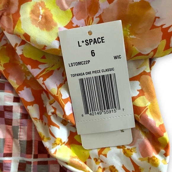 L*space Topanga Floral Cut Out One Piece Swimsuit What in Carnation NWT - Picture 6 of 7